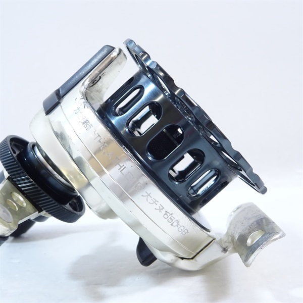 カセ筏師　ＴＨＥアスリート大チヌ６５Ｄ－ＧＢ　右
